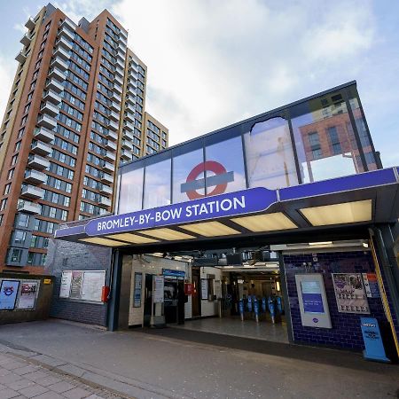 Stylish Fully-Equipped One Bedroom Apartment With Extra Sofa Bed, Free Secure Parking, Onsite Gym, 24Hr Security & Concierge Londra Exterior foto