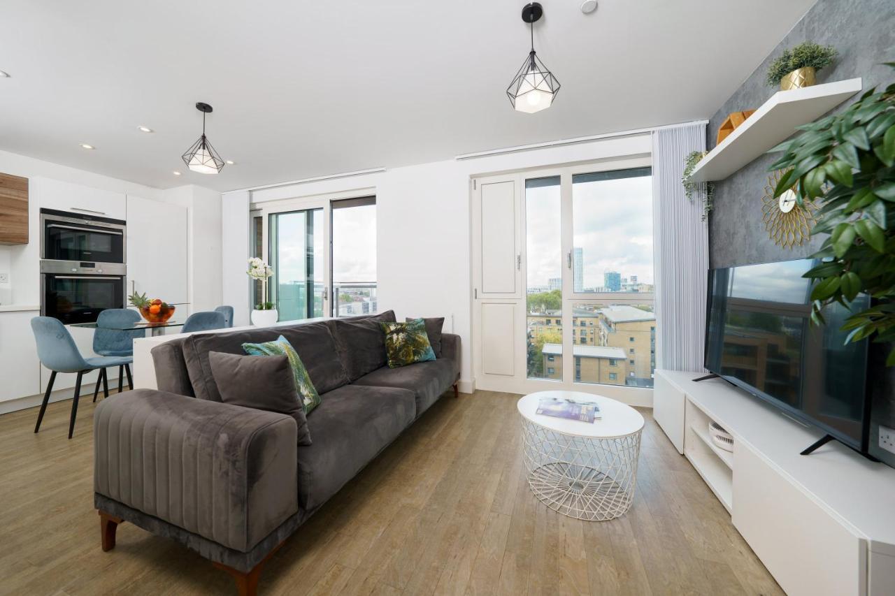 Stylish Fully-Equipped One Bedroom Apartment With Extra Sofa Bed, Free Secure Parking, Onsite Gym, 24Hr Security & Concierge Londra Exterior foto